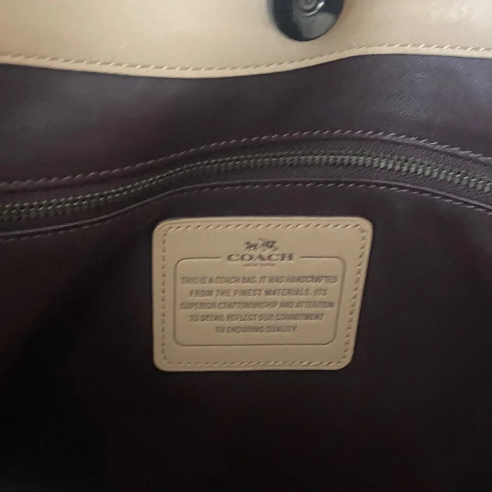 COACH Beachwood Beige Leather Snap NOMAD Hobo Shoulder Bag Purse #36026 - Picture 6 of 16